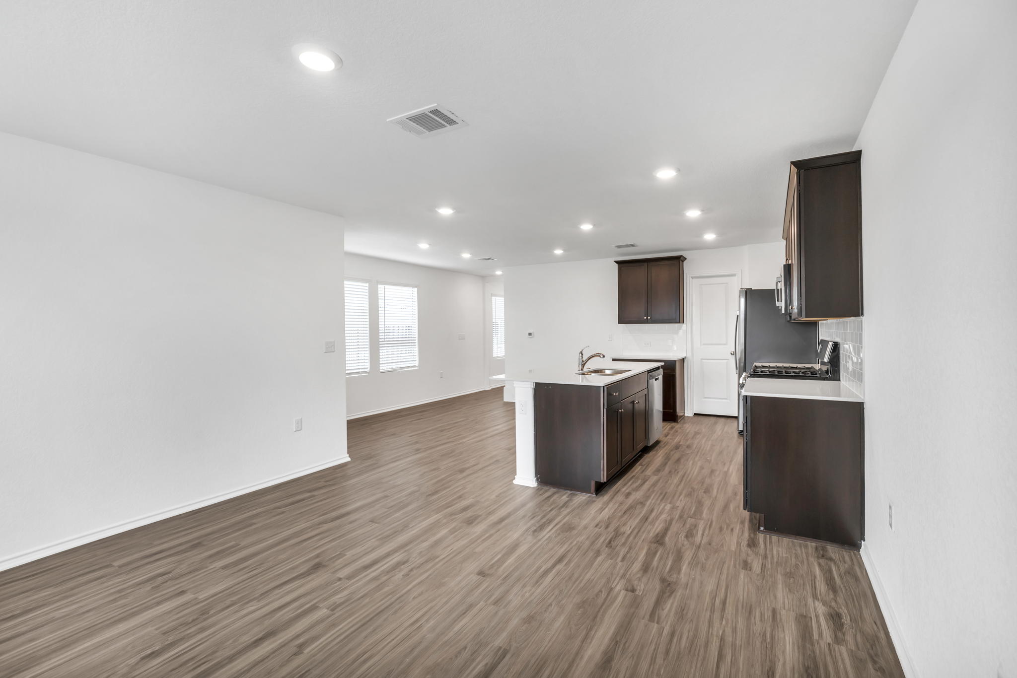 7236 Dancing Wind Ln, Del Valle, TX 78617, USA Photo 16