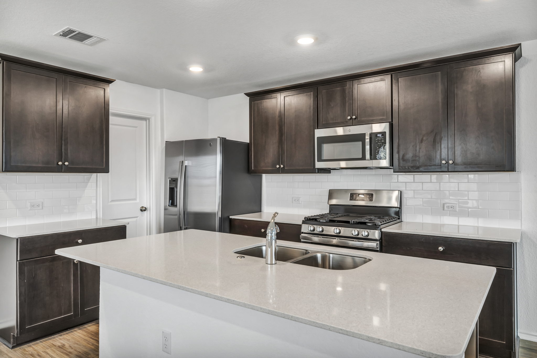 7236 Dancing Wind Ln, Del Valle, TX 78617, USA Photo 11