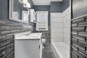  7236 S Michigan Ave, Chicago, IL 60619_010