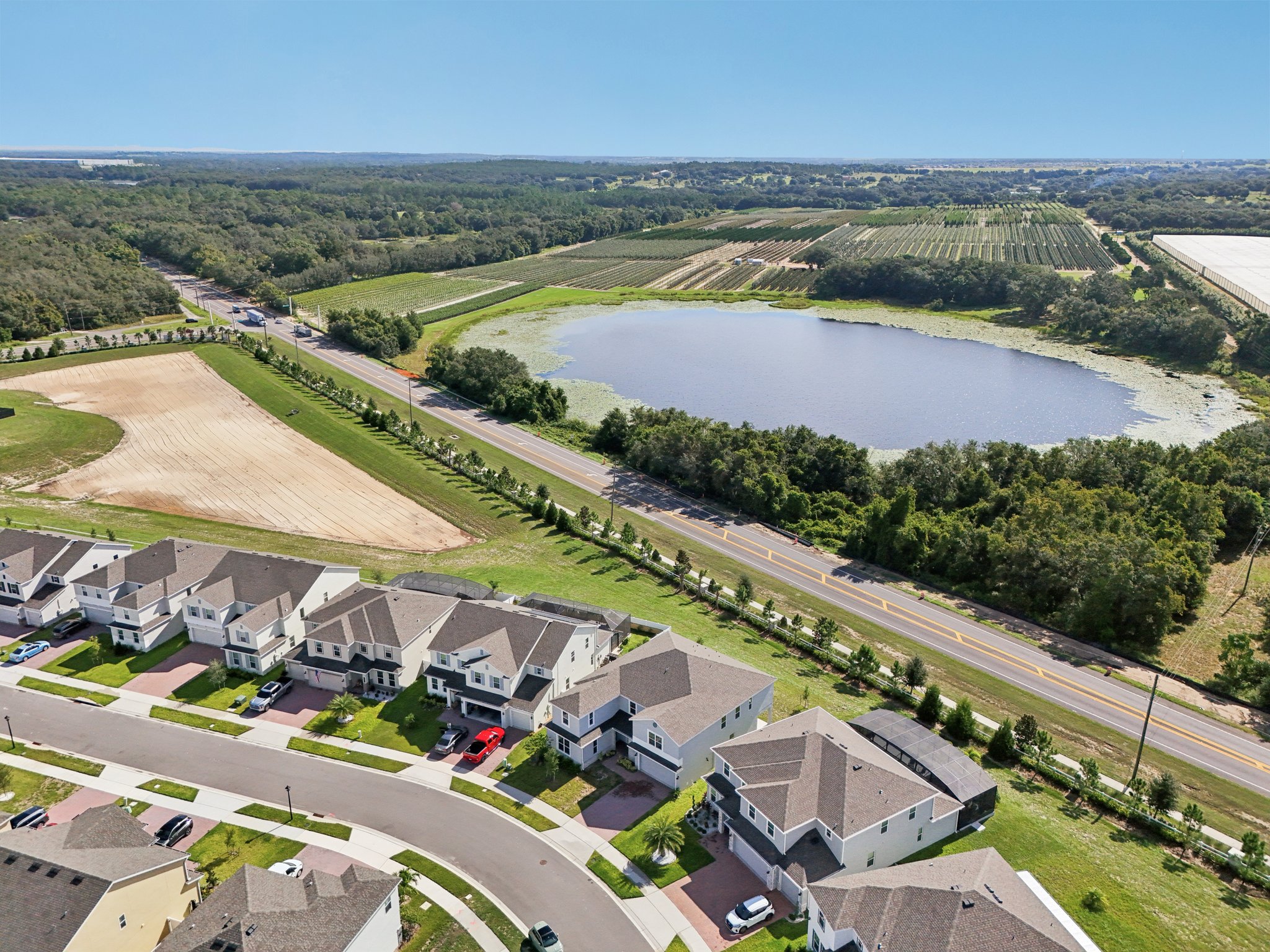 Dilly Lake Ave-S1909-073.jpg