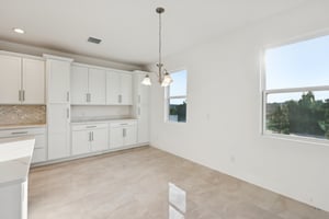 Dilly Lake Ave-S1909-012.jpg