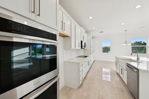Dilly Lake Ave-S1909-017.jpg