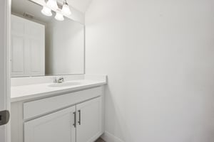 Dilly Lake Ave-S1909-021.jpg