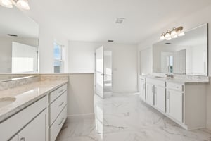 Dilly Lake Ave-S1909-039.jpg