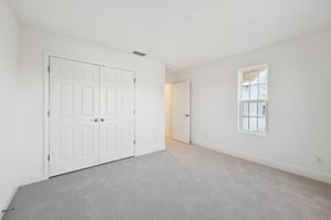 Dilly Lake Ave-S1909-052.jpg