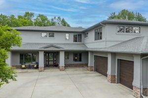  Photo 0