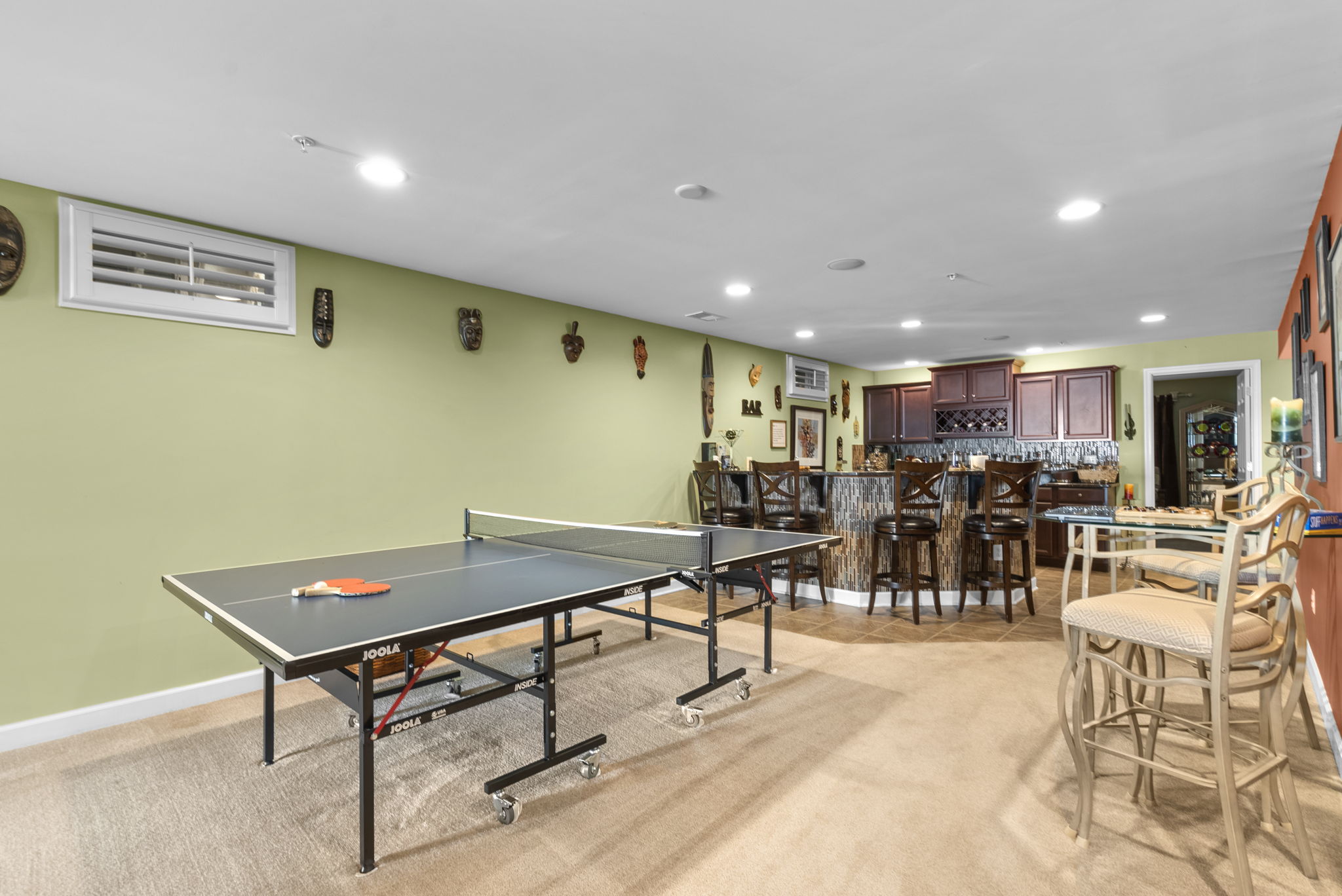 Recreation Room and Bar