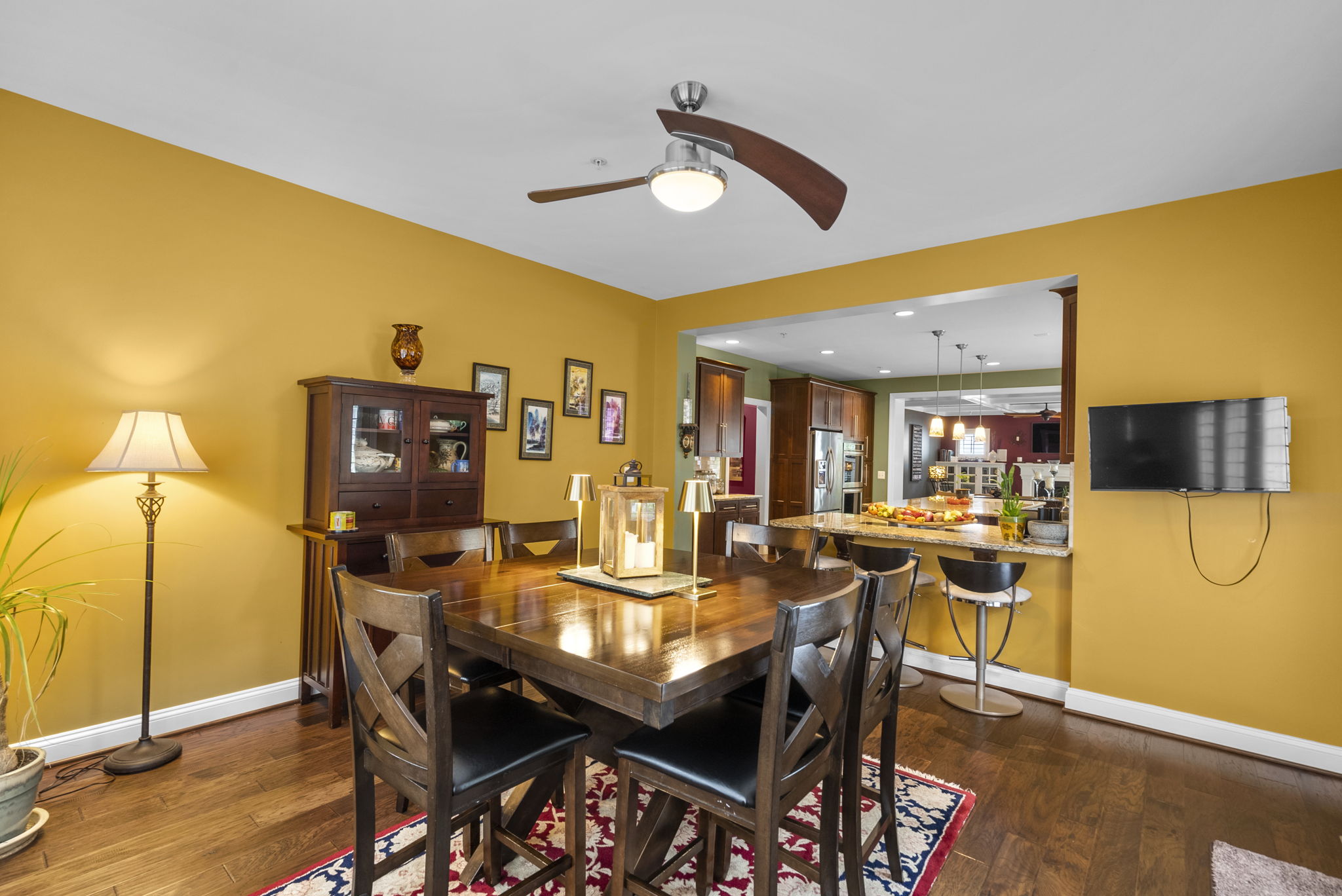 Kitchen/Breakfast Area