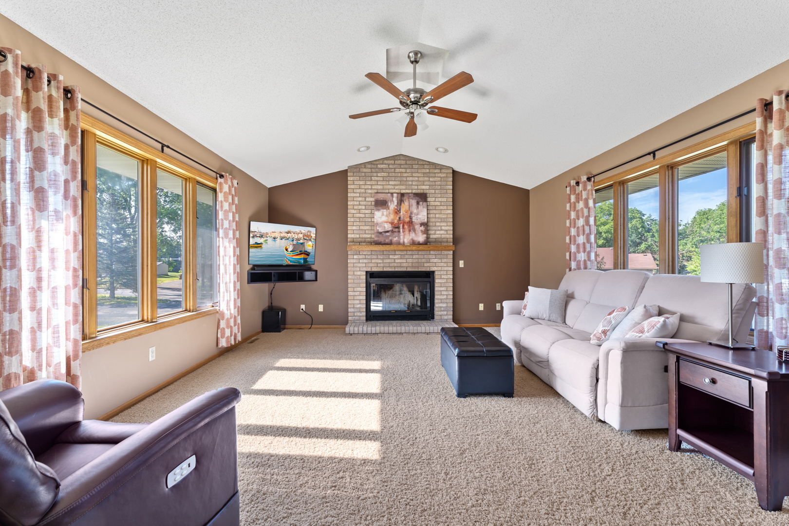 724 Chicago Dr, Burnsville, MN 55306, USA Photo 12