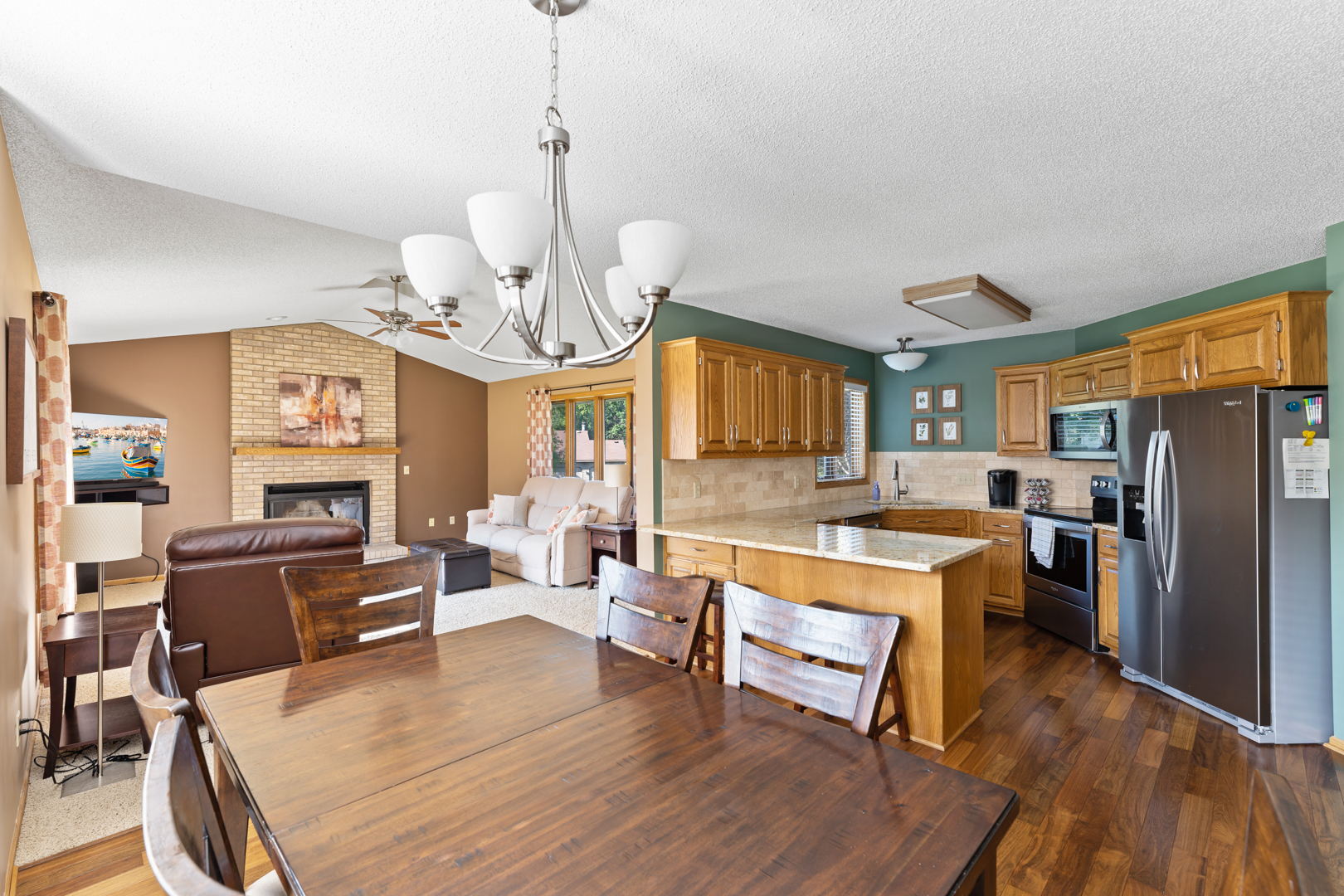 724 Chicago Dr, Burnsville, MN 55306, USA Photo 10