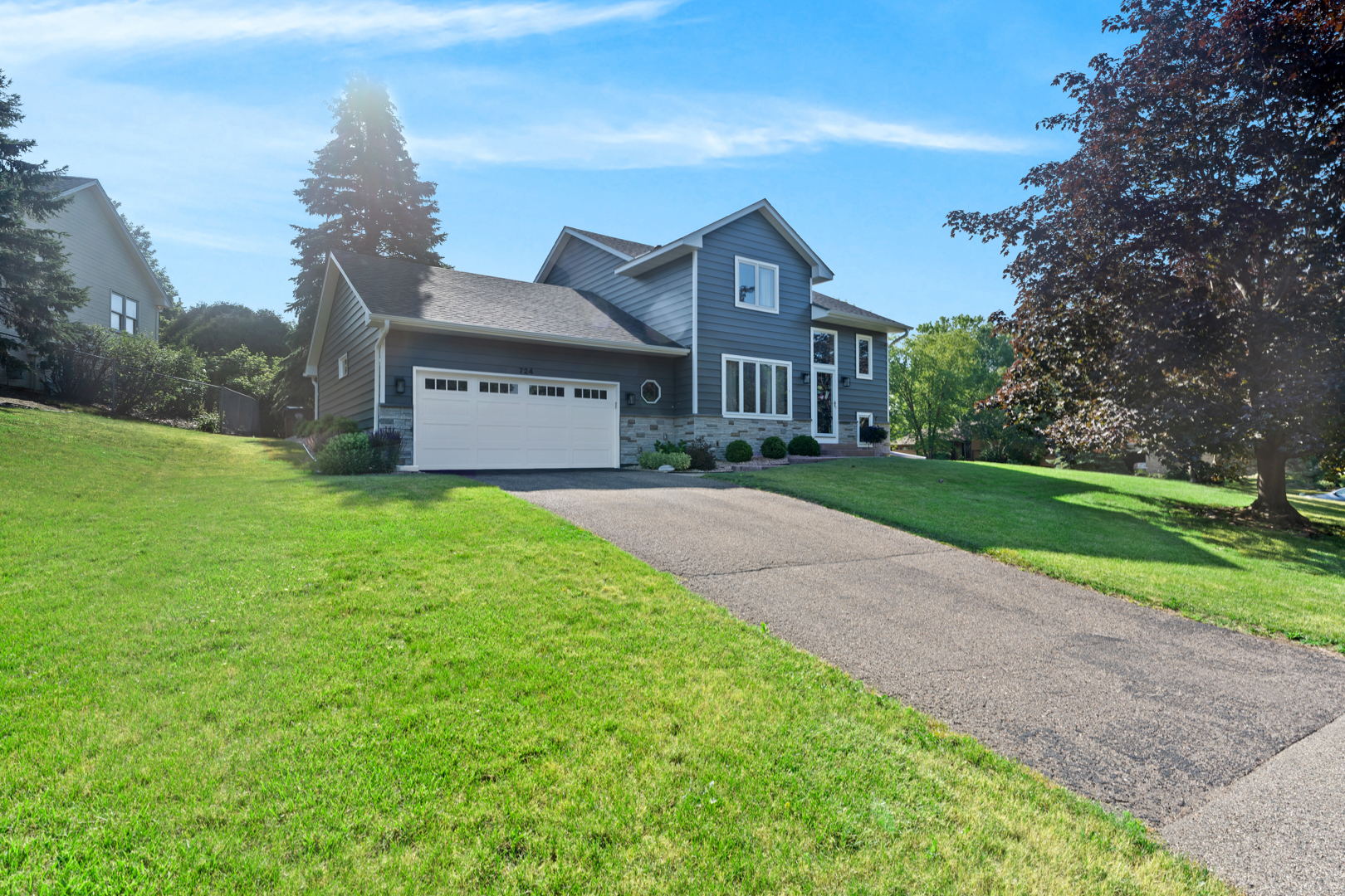 724 Chicago Dr, Burnsville, MN 55306, USA Photo 23