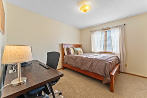 724 Chicago Dr, Burnsville, MN 55306, USA Photo 5