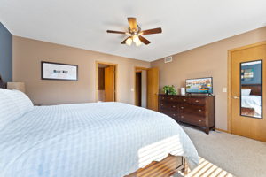 724 Chicago Dr, Burnsville, MN 55306, USA Photo 19