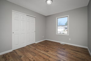 724 N Yosemite Ct, St Peters, MO 63376, USA Photo 18