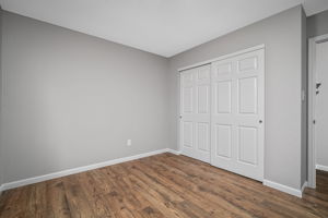 724 N Yosemite Ct, St Peters, MO 63376, USA Photo 16