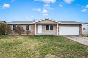 724 N Yosemite Ct, St Peters, MO 63376, USA Photo 1