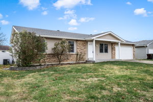 724 N Yosemite Ct, St Peters, MO 63376, USA Photo 2