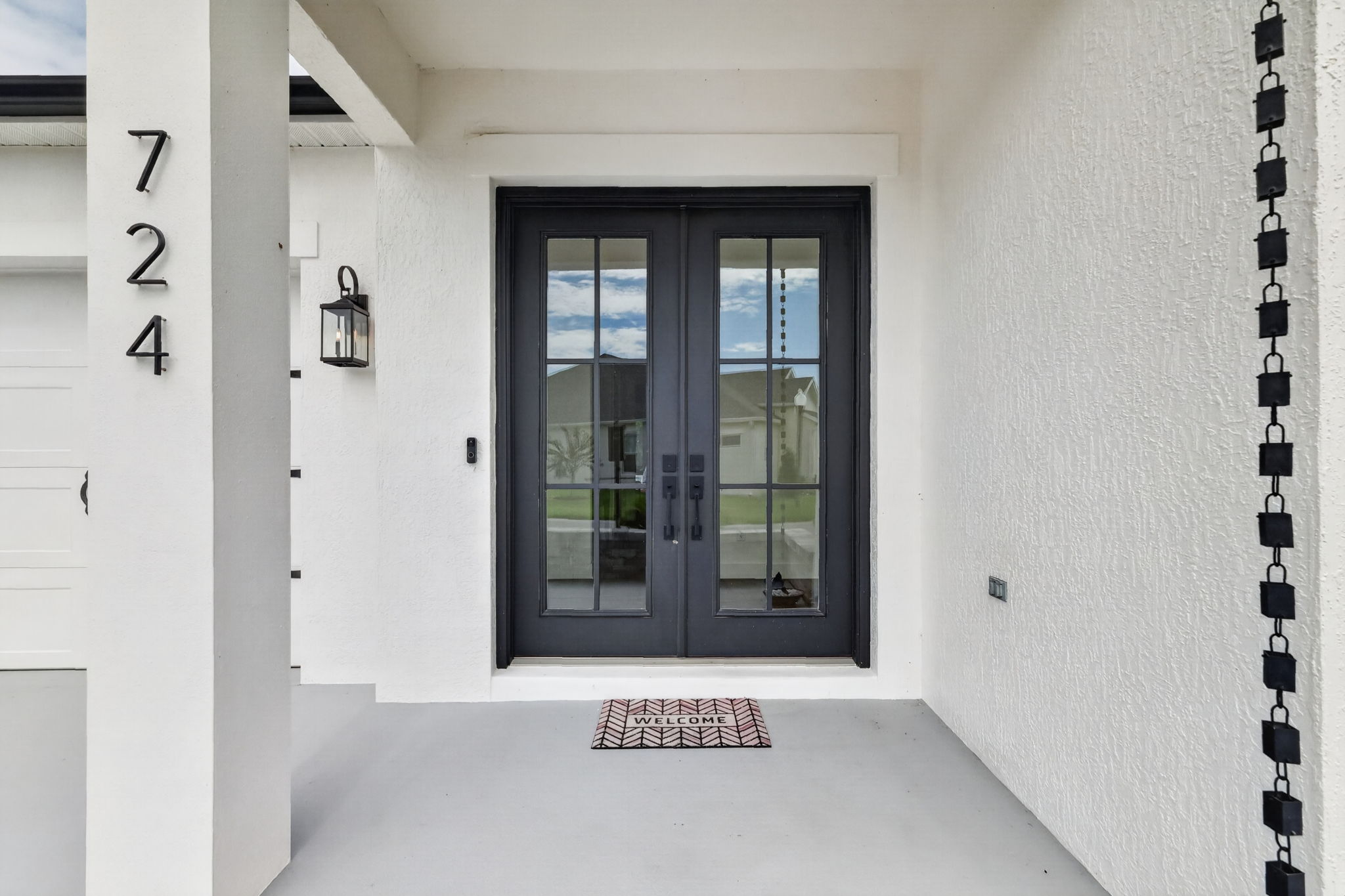 Front Entry Detail