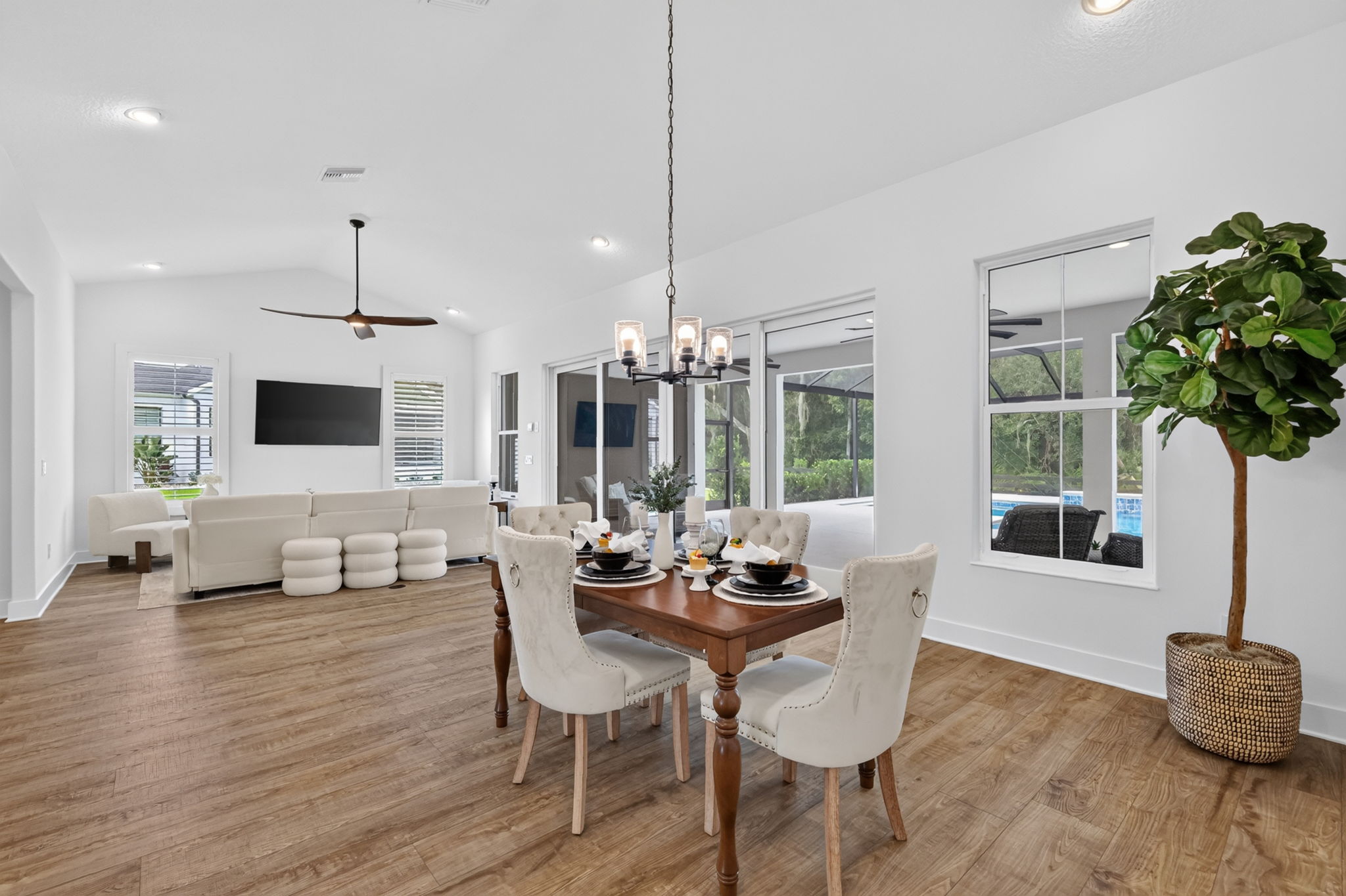 Living/Dining Room