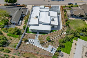 09 - 724 Via Arroyo (aerial)