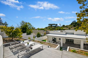 24 - Lounge Deck