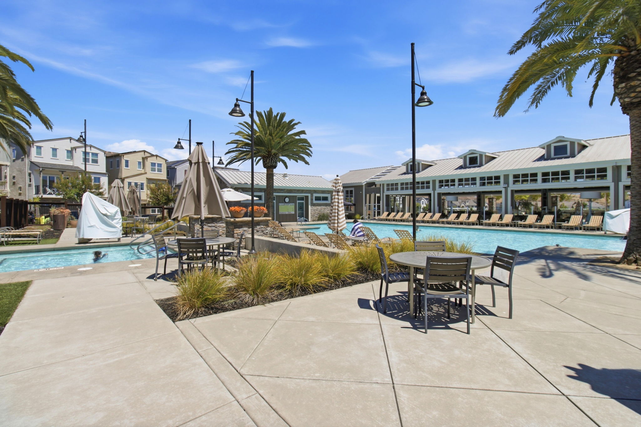 039_F8_7240 Carneros Ln