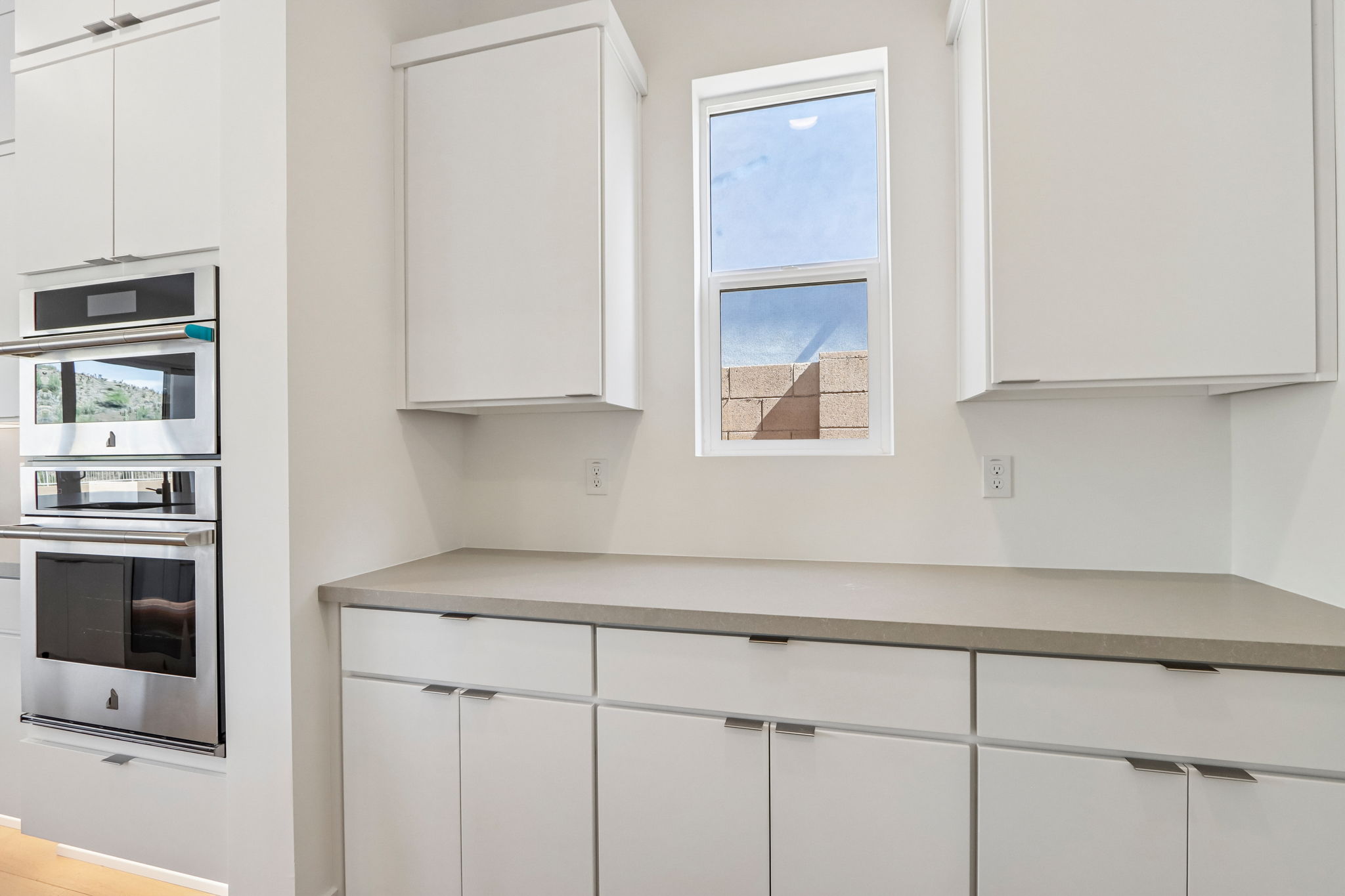 7242 W White Feather Ln Lot 1021-S0110-017