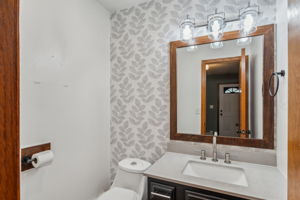  Photo 44