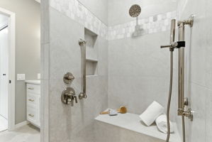 Bedroom 2 Bathroom roll -in Shower