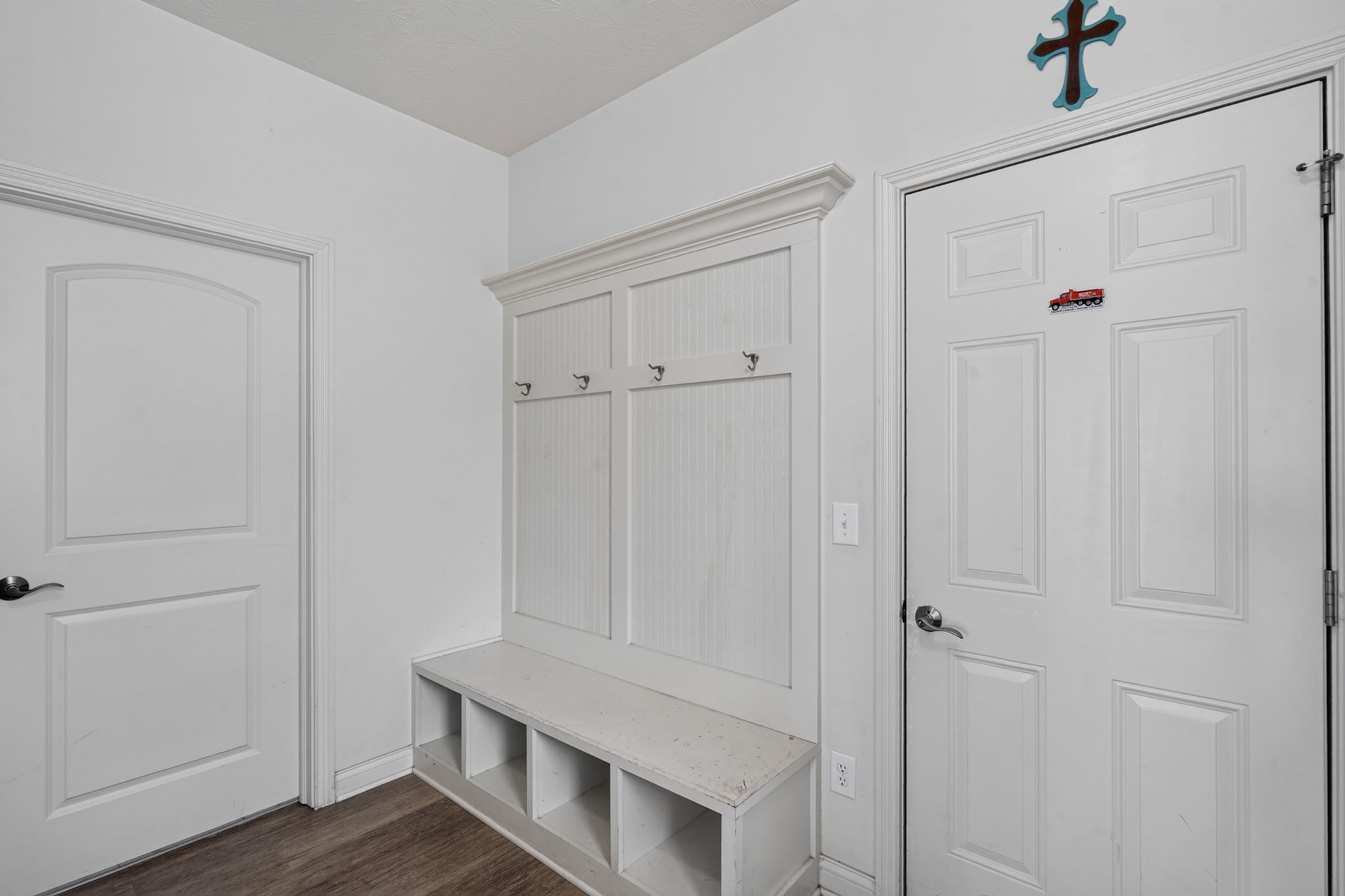  Photo 36