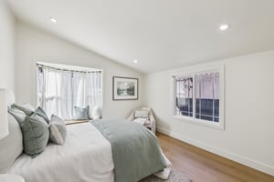 Alameda de las Pulgas-S0702-035.jpg