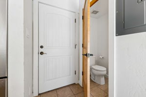  Photo 33
