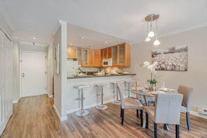 015_725 Mariposa Ave 102 