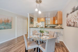 016_725 Mariposa Ave 102 