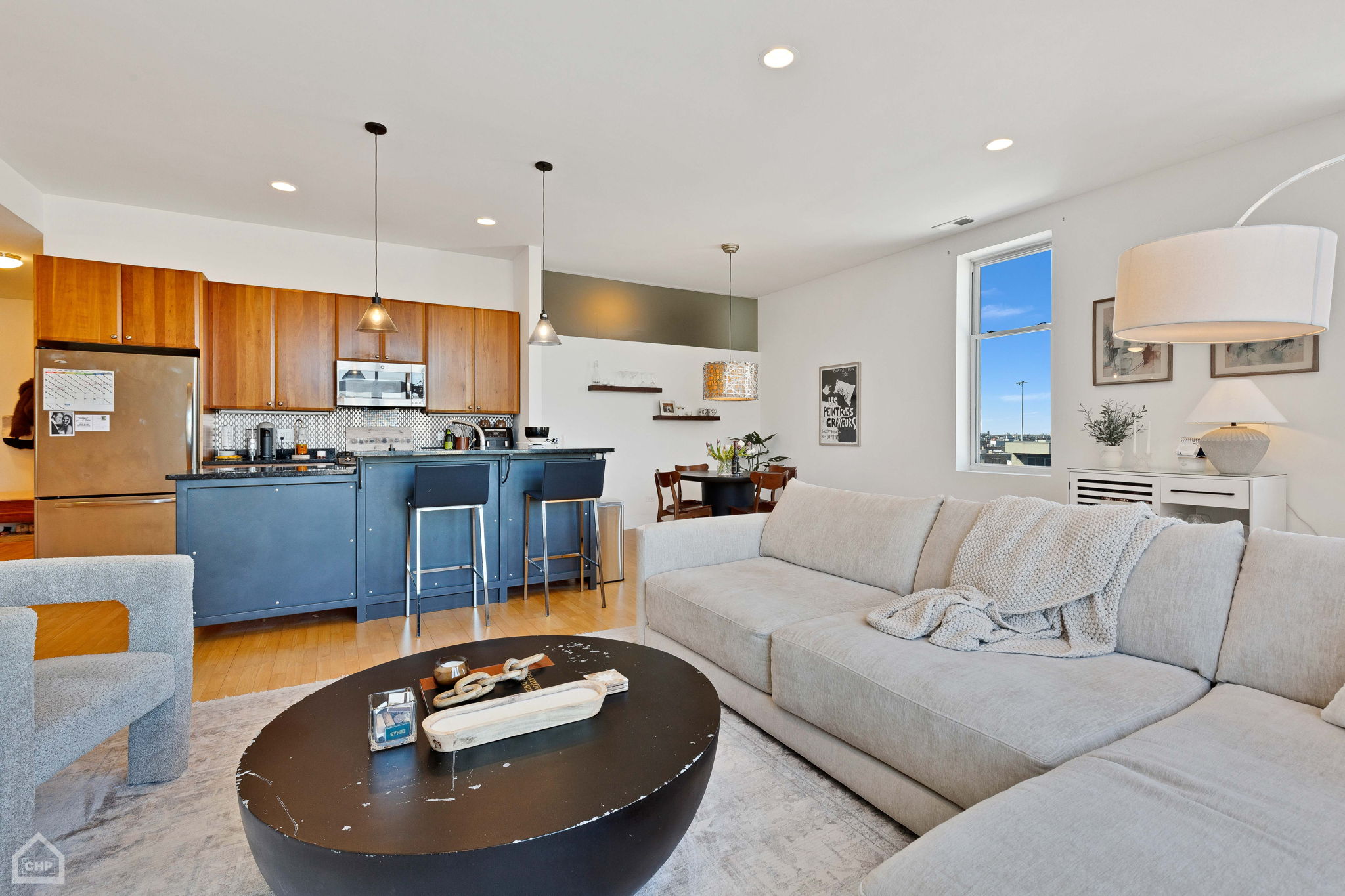 725 N Aberdeen St 604_002