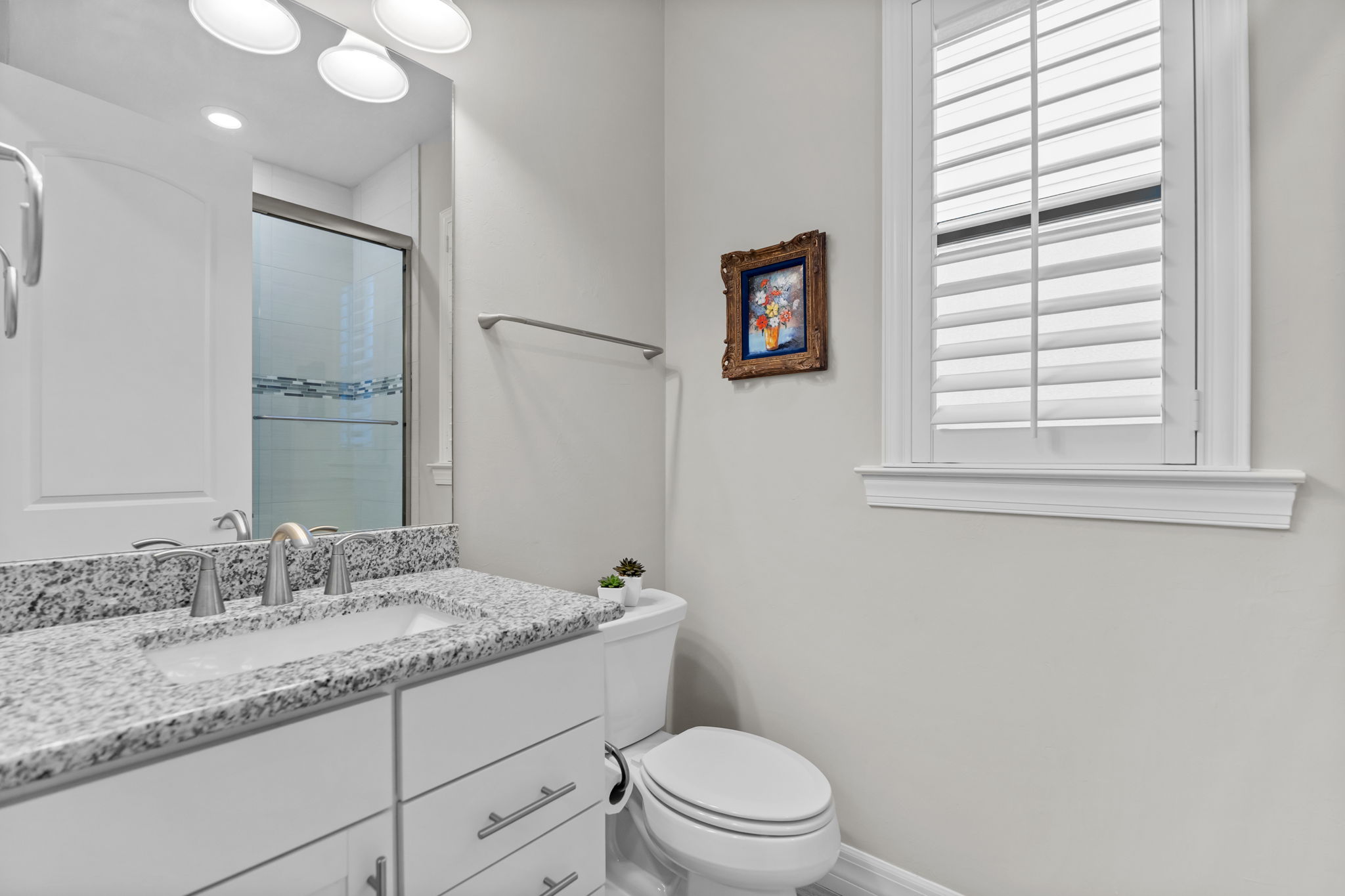 Second bathroom with granite countertops