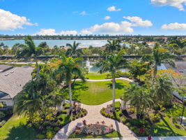 Lakefront community park