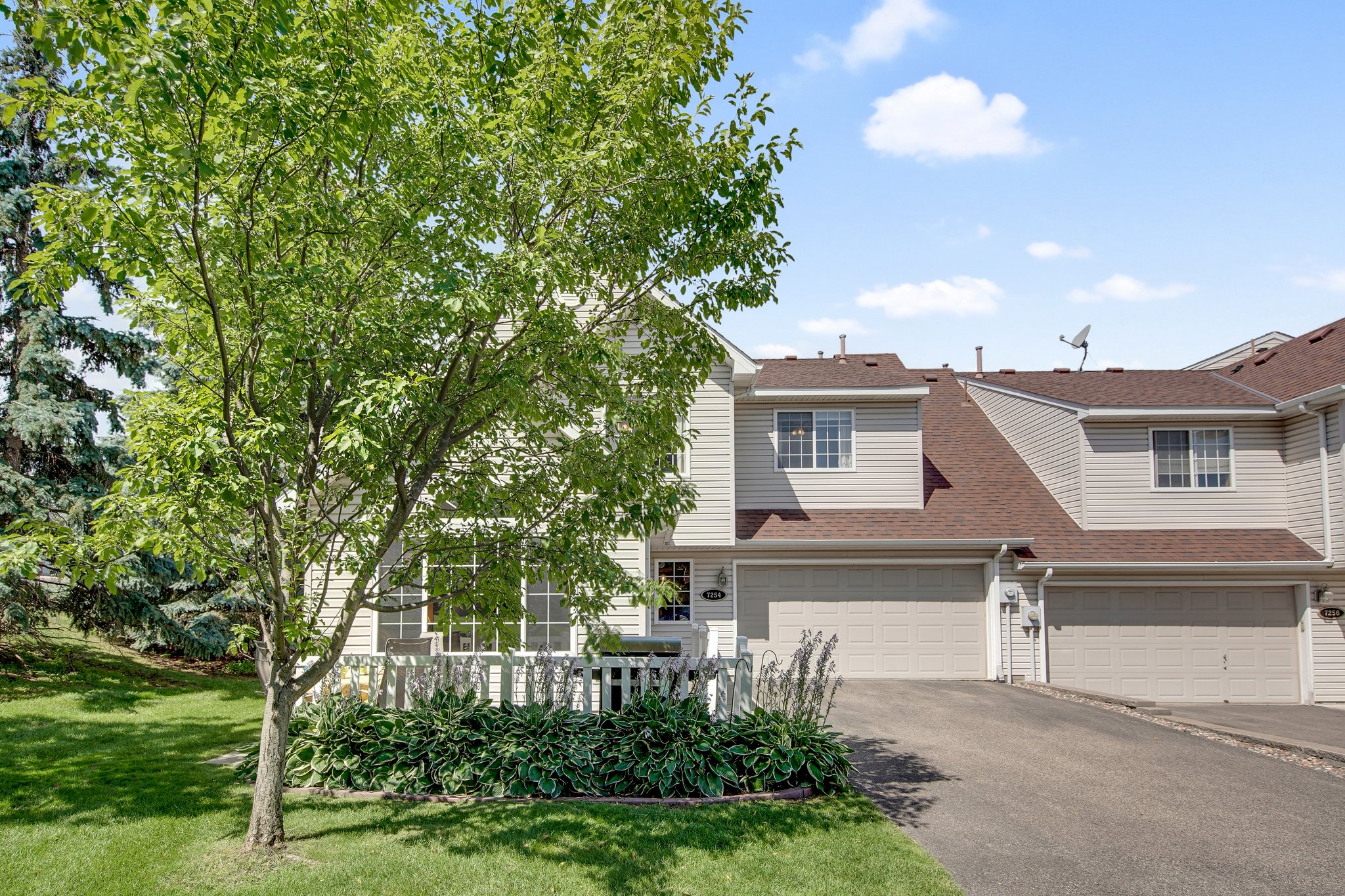 7254 Brittany Ln, Inver Grove Heights, MN 55076 Mint Real Estate Photography