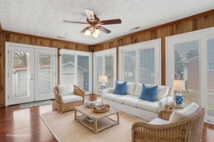 21-Sunroom virtually staged.jpeg