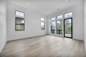  Photo 55