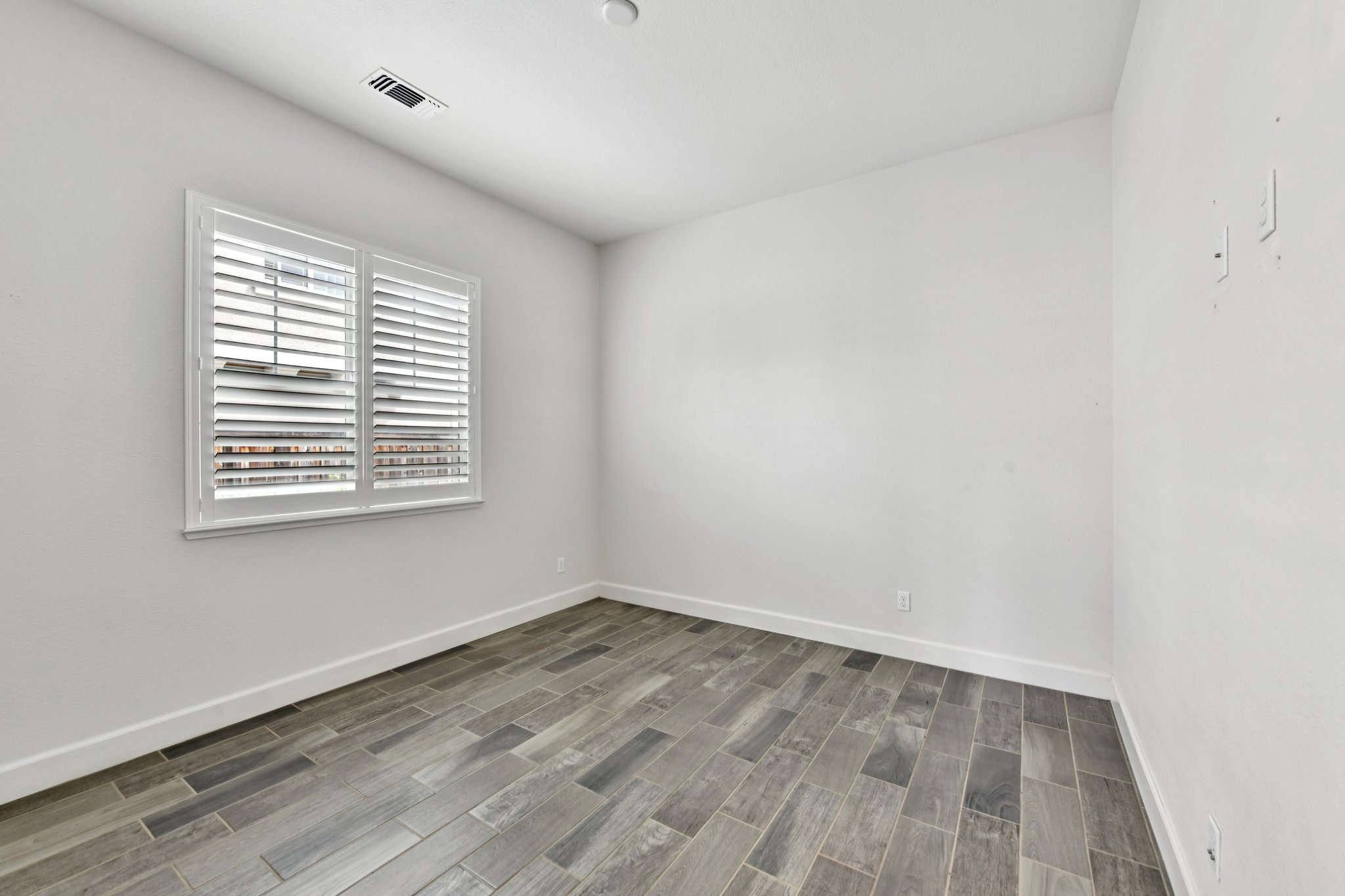 Elderberry Loop-S1604-028.jpg