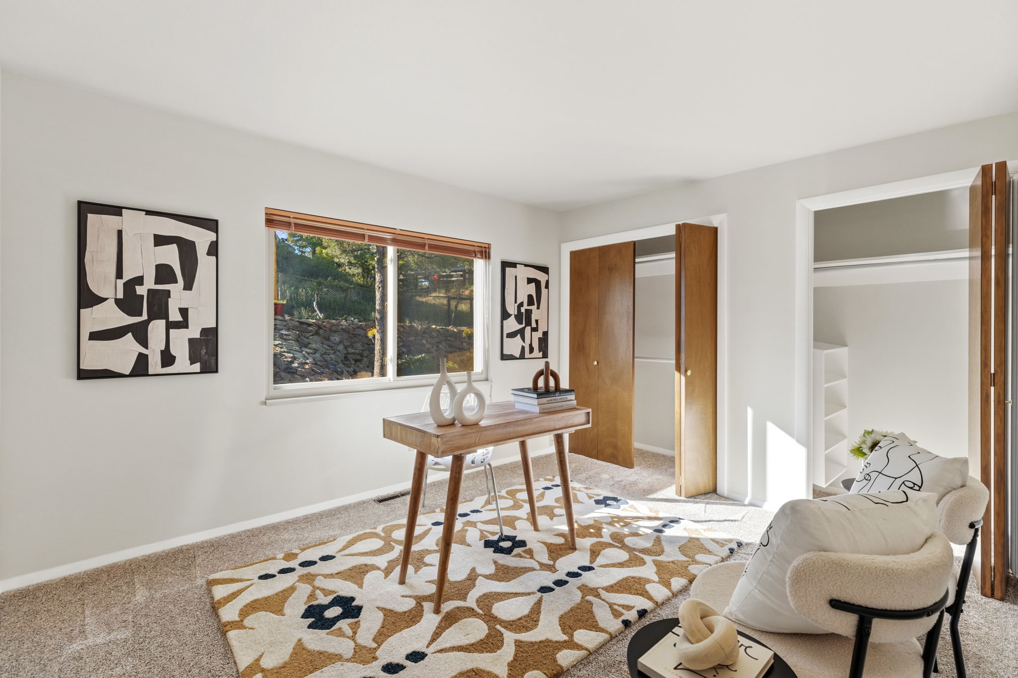 Bedroom/Office