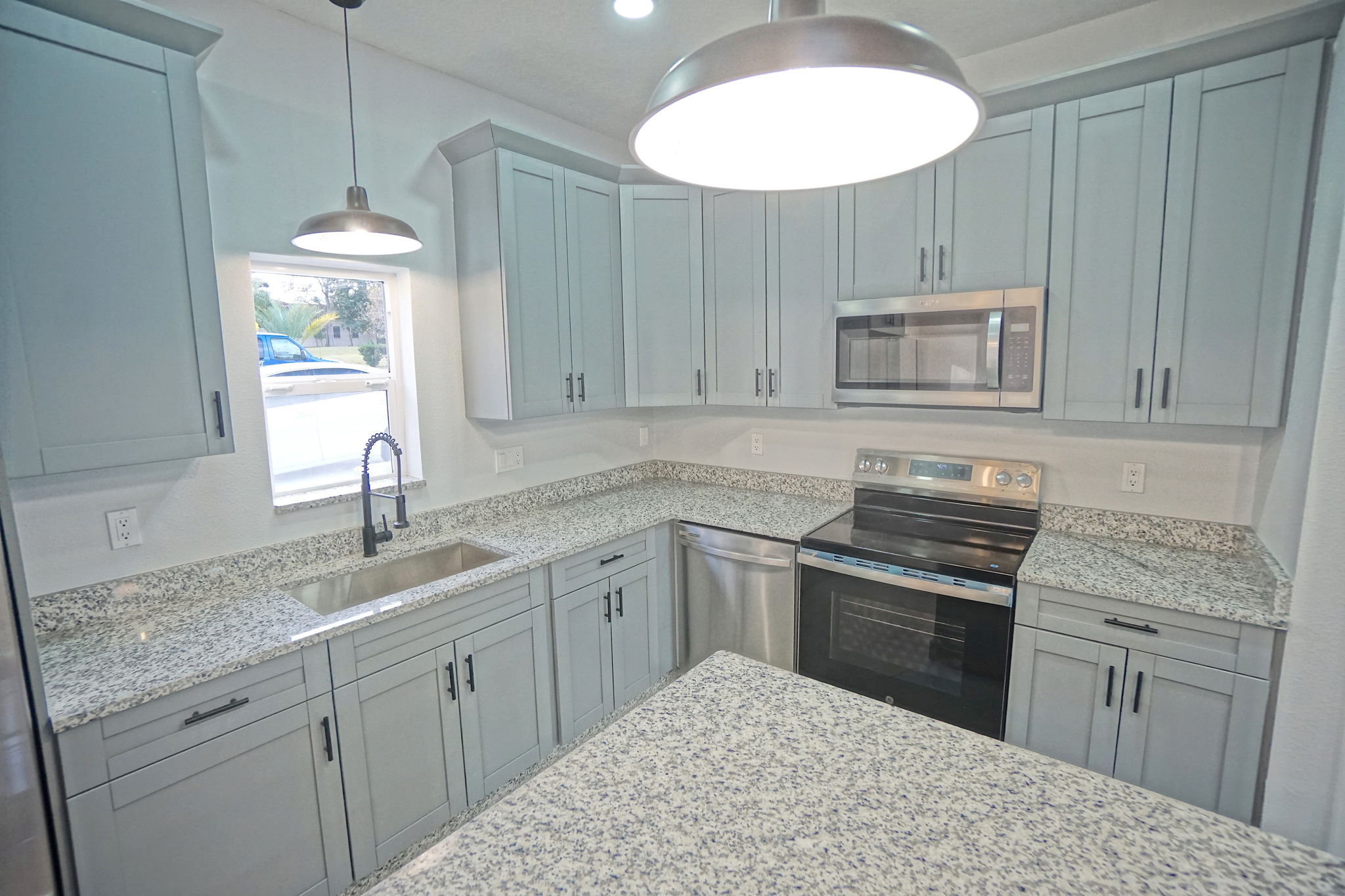High-End Quartz Counters