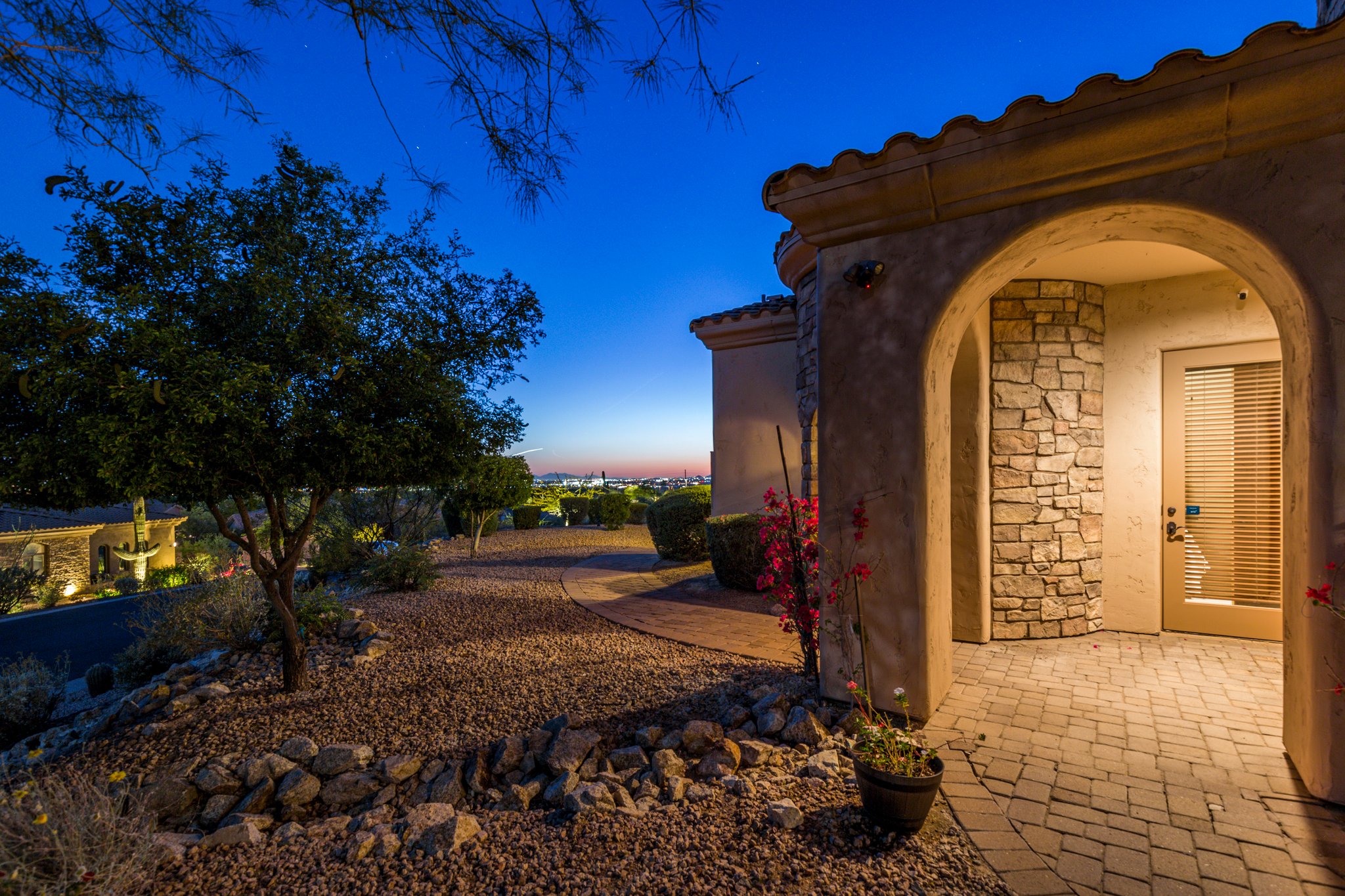 7260 E Eagle Crest Dr, Mesa, AZ 85207, USA Photo 81