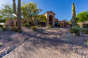 7260 E Eagle Crest Dr, Mesa, AZ 85207, USA Photo 11
