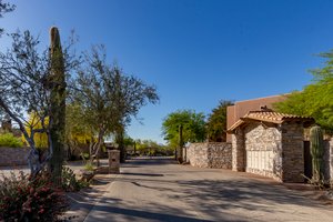 7260 E Eagle Crest Dr, Mesa, AZ 85207, USA Photo 8