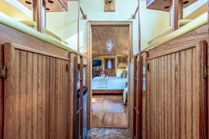  Photo 91