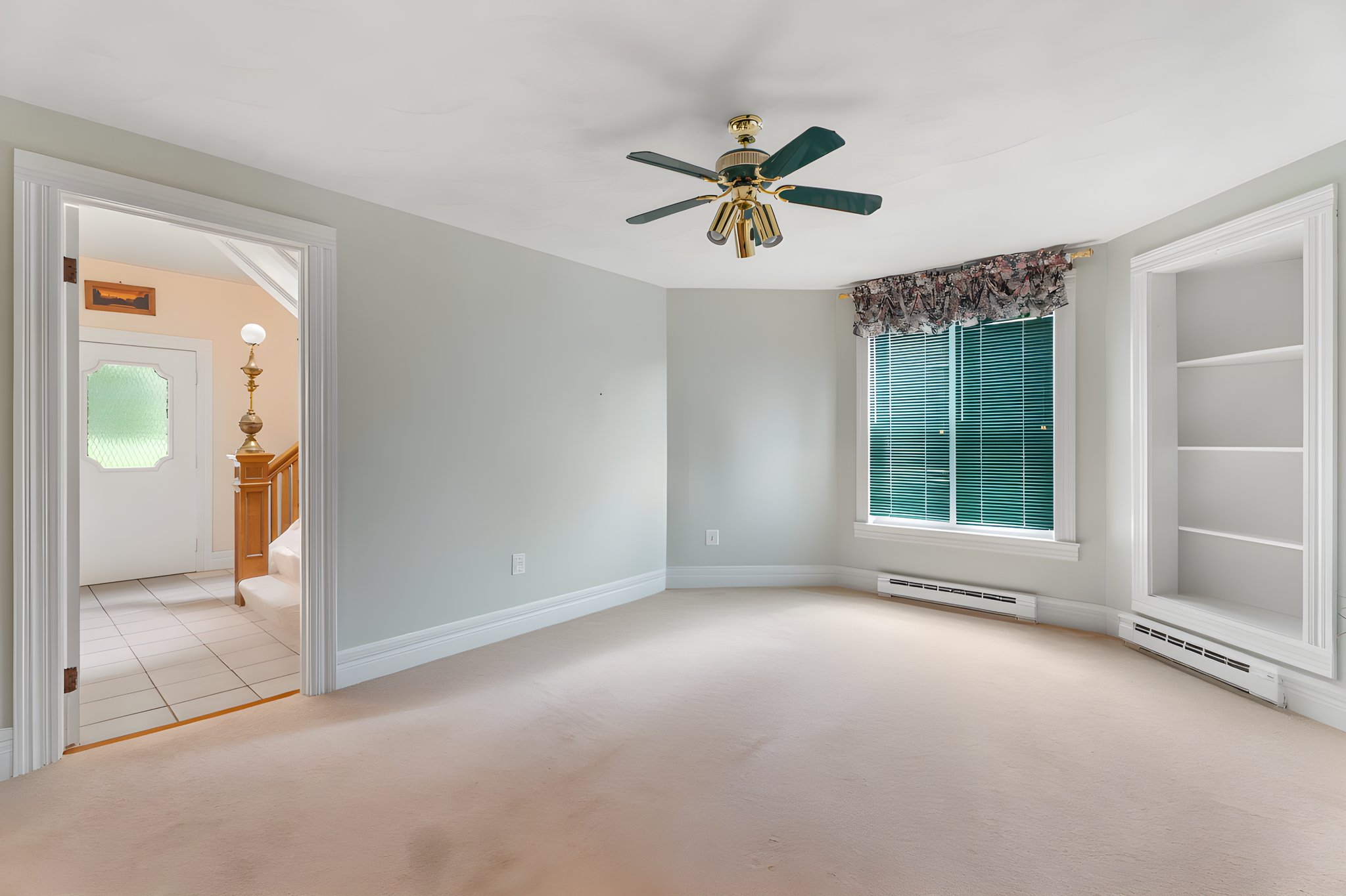 AHM08368 furniture removed.jpeg