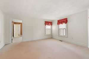 AHM08346 furniture removed.jpeg