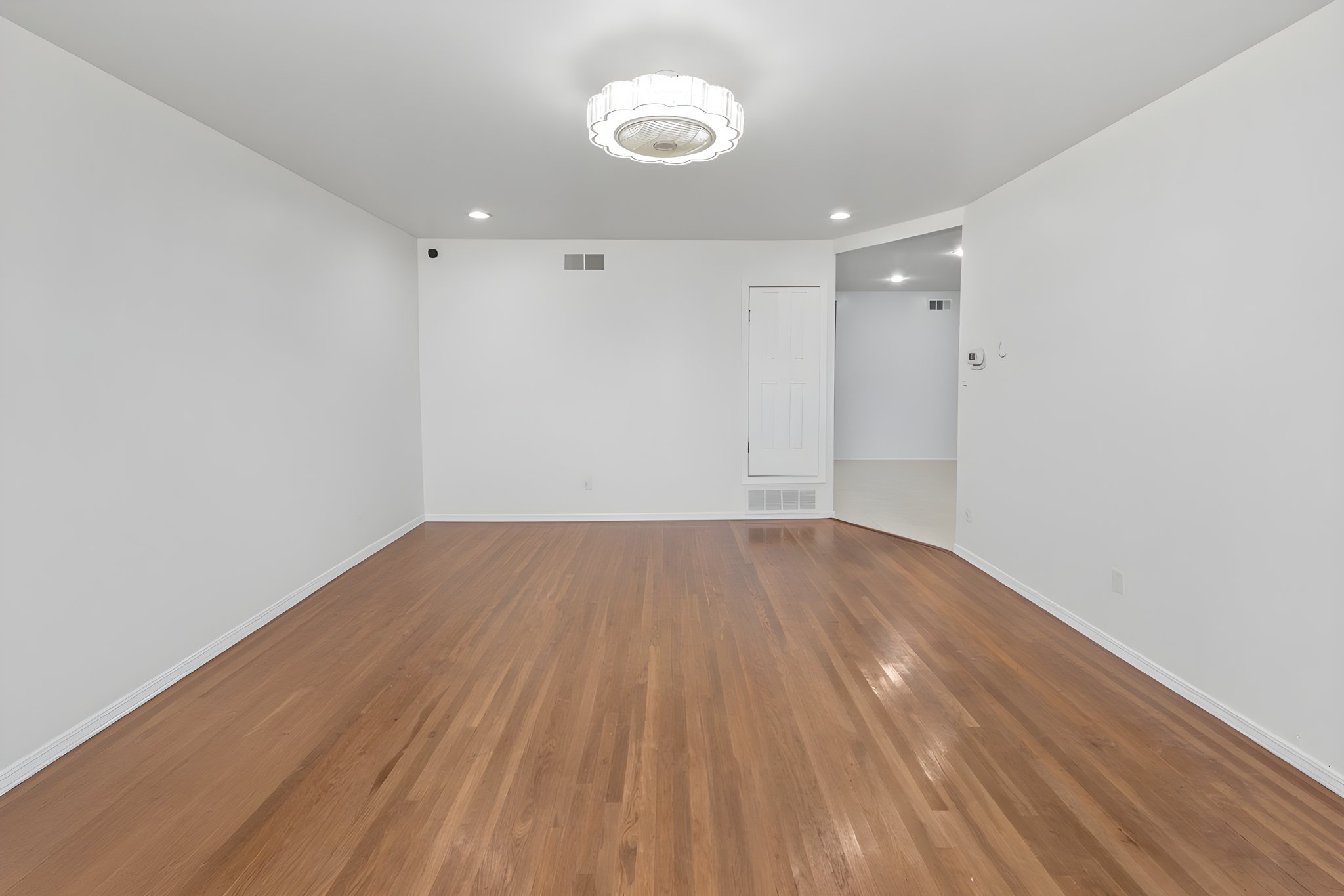 _BFE3178 furniture removed.jpeg